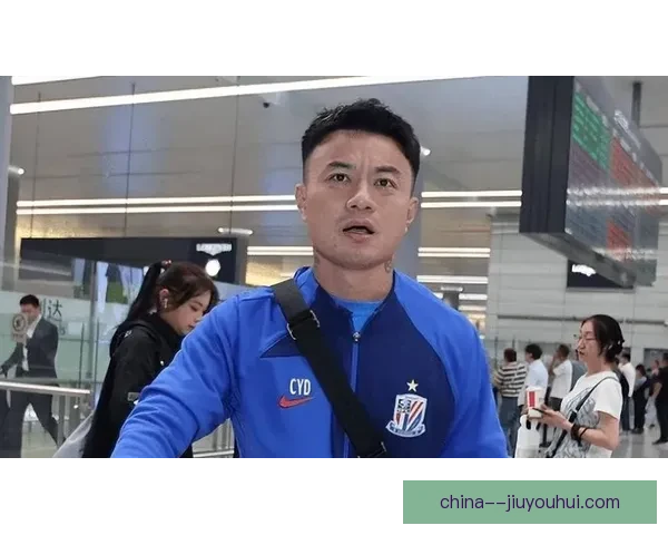 曹赟定逐步退出申花首发阵容影响球队战术布局